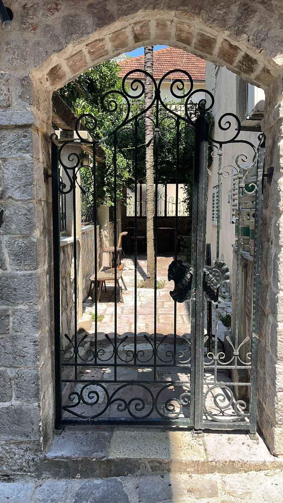 Image of Commerce property - 2 Bathrooms for Sale in Kotor-Risan-Montenegro, Image 2